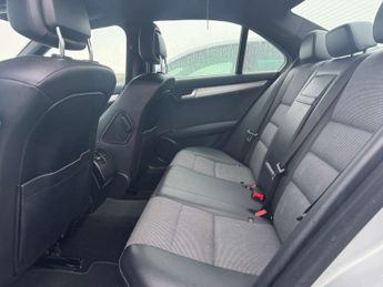 MERCEDES-BENZ C-CLASS 2.1 C220 AMG Sport CDi BlueEfficiency Automatic 4dr - NATIONAL D