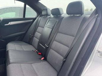 MERCEDES-BENZ C-CLASS 2.1 C220 AMG Sport CDi BlueEfficiency Automatic 4dr - NATIONAL D