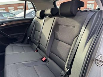 VOLKSWAGEN GOLF e-Golf 5dr - NATIONAL DELIVERY*