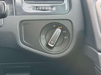 VOLKSWAGEN GOLF e-Golf 5dr - NATIONAL DELIVERY*