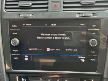 VOLKSWAGEN GOLF e-Golf 5dr - NATIONAL DELIVERY*