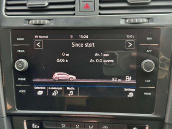 VOLKSWAGEN GOLF e-Golf 5dr - NATIONAL DELIVERY*