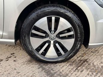 VOLKSWAGEN GOLF e-Golf 5dr - NATIONAL DELIVERY*