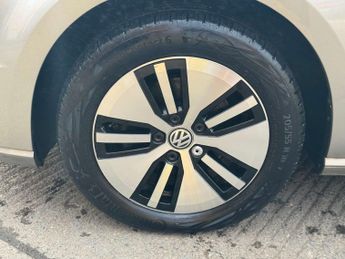 VOLKSWAGEN GOLF e-Golf 5dr - NATIONAL DELIVERY*