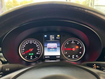 MERCEDES-BENZ C-CLASS 2.1 C220 D SE Executive Auto 4dr