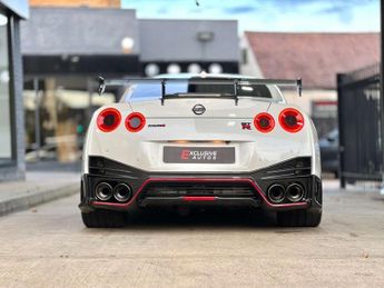 Nissan GT-R 3.8 V6 Nismo R35 GTR NISMO Auto 4WD Euro 6 2dr + FACTORY CARBON 