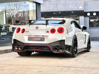 Nissan GT-R 3.8 V6 Nismo R35 GTR NISMO Auto 4WD Euro 6 2dr + FACTORY CARBON 