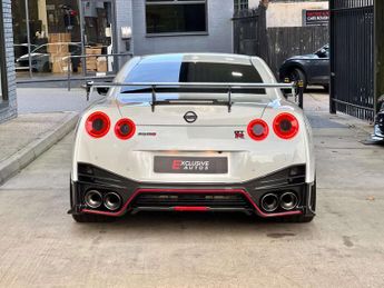 Nissan GT-R 3.8 V6 Nismo R35 GTR NISMO Auto 4WD Euro 6 2dr + FACTORY CARBON 
