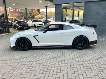 Nissan GT-R 3.8 V6 Nismo R35 GTR NISMO Auto 4WD Euro 6 2dr + FACTORY CARBON 
