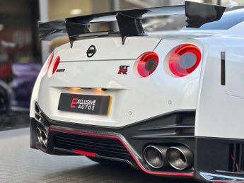 Nissan GT-R 3.8 V6 Nismo R35 GTR NISMO Auto 4WD Euro 6 2dr + FACTORY CARBON 
