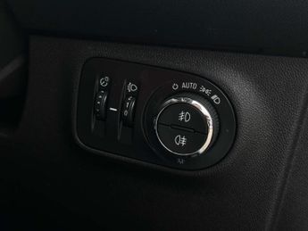 VAUXHALL CORSA 1.4 Corsa SE Nav Auto 5dr