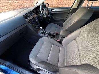 Volkswagen GOLF 1.6 Golf SE BlueMotion Technology TDI Semi-Auto 5dr