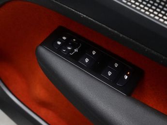 VOLVO XC40 1.5 XC40 R-Design T5 Recharge Auto 5dr