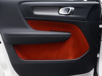 VOLVO XC40 1.5 XC40 R-Design T5 Recharge Auto 5dr