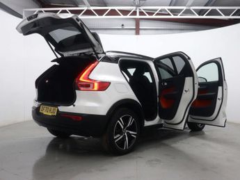 VOLVO XC40 1.5 XC40 R-Design T5 Recharge Auto 5dr