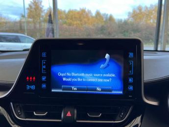 TOYOTA C-HR 1.8 C-HR Design HEV CVT 5dr