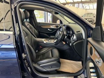 MERCEDES-BENZ GLC 2.1 GLC 220 D 4Matic Sport Premium Auto 4WD 5dr