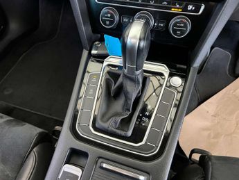 VOLKSWAGEN PASSAT 1.5 Passat GT TSi Evo Semi-Auto 5dr