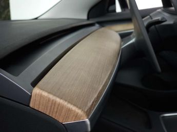 Tesla Model 3 Model 3 Standard-Range + 4dr