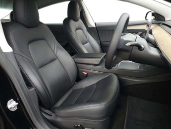 Tesla Model 3 Model 3 Standard-Range + 4dr