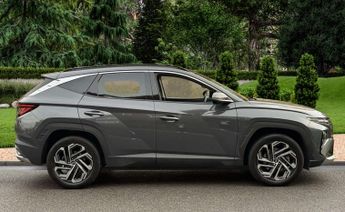 HYUNDAI TUCSON 1.6 Tucson Ultimate T-GDI HEV Auto 5dr