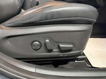 HYUNDAI KONA 1.6 Kona Ultimate GDi HEV Semi-Auto 5dr