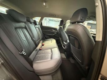 AUDI E-TRON e-tron Technik 50 Quattro 4WD 5dr
