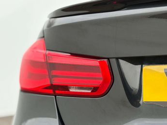 BMW 3 Series 3.0 330d M Sport Auto 4dr