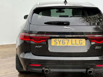 Jaguar XF 2.0 XF Portfolio D AWD Auto 4WD 5dr