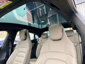 Porsche TAYCAN Taycan T 4WD 4dr