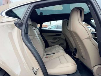 Porsche TAYCAN Taycan T 4WD 4dr