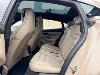 Porsche TAYCAN Taycan T 4WD 4dr