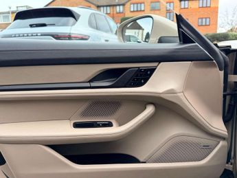 Porsche TAYCAN Taycan T 4WD 4dr