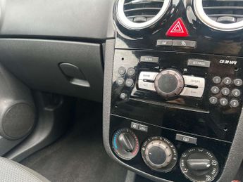 VAUXHALL CORSA 1.4 Corsa Design Auto 5dr
