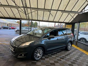 PEUGEOT 5008 2.0 5008 Allure HDi Auto 5dr