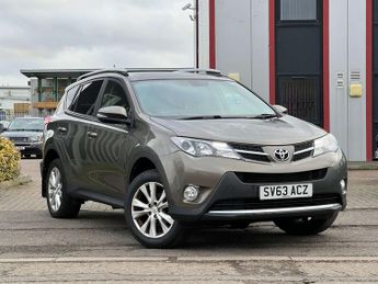 TOYOTA RAV4 2.2 D-CAT Invincible SUV 5dr Diesel Auto 4WD Euro 5 (150 ps)