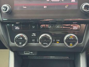 SKODA OCTAVIA 2.0 Octavia vRS TSi Semi-Automatic 5dr - NATIONAL DELIVERY*