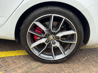 SKODA OCTAVIA 2.0 Octavia vRS TSi Semi-Automatic 5dr - NATIONAL DELIVERY*