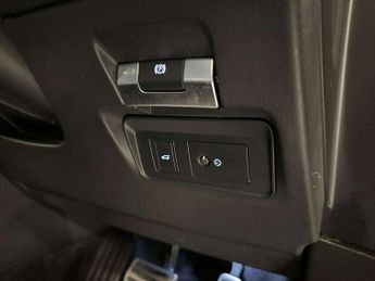 Land Rover RANGE ROVER EVOQUE 2.0 Range Rover Evoque R-Dynamic SE D Auto 4WD 5dr