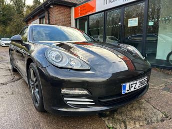 Porsche Panamera 4.8 Panamera 4s Semi-Auto 4WD 5dr