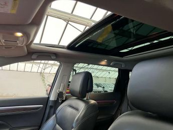 RENAULT KOLEOS 2.0 Koleos Signature Nav dCi 4x4 CVT 4WD 5dr