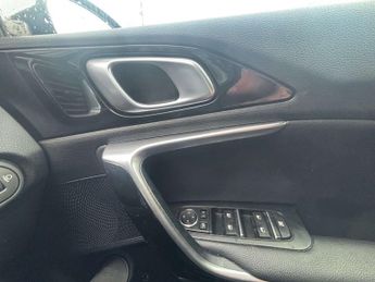 KIA CEED 1.5 Ceed 3 ISG Semi-Auto 5dr