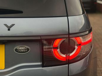 LAND ROVER DISCOVERY SPORT 2.0 Discovery Sport Black HSE SD4 Auto 4WD 5dr