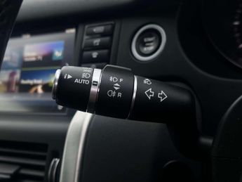 LAND ROVER DISCOVERY SPORT 2.0 Discovery Sport Black HSE SD4 Auto 4WD 5dr