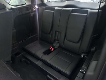 LAND ROVER DISCOVERY SPORT 2.0 Discovery Sport Black HSE SD4 Auto 4WD 5dr