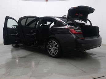 BMW 3 SERIES 2.0 320I M Sport Auto 4dr