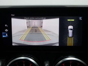 MERCEDES-BENZ EQB EQB 300 AMG Line 4Matic 4WD 5dr