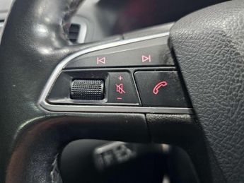 SEAT ALHAMBRA 2.0 Alhambra Xcellence TDI Semi-Auto 5dr