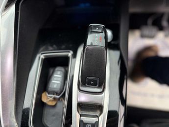 PEUGEOT 3008 1.2 3008 GT Line Premium PureTech S/S Auto 5dr