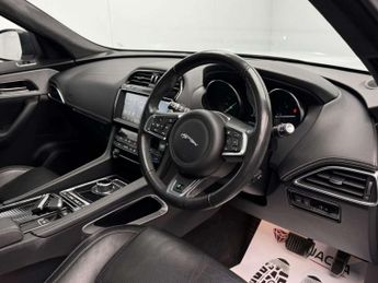 Jaguar F-PACE 2.0 F-Pace R-Sport AWD D Auto 4WD 5dr